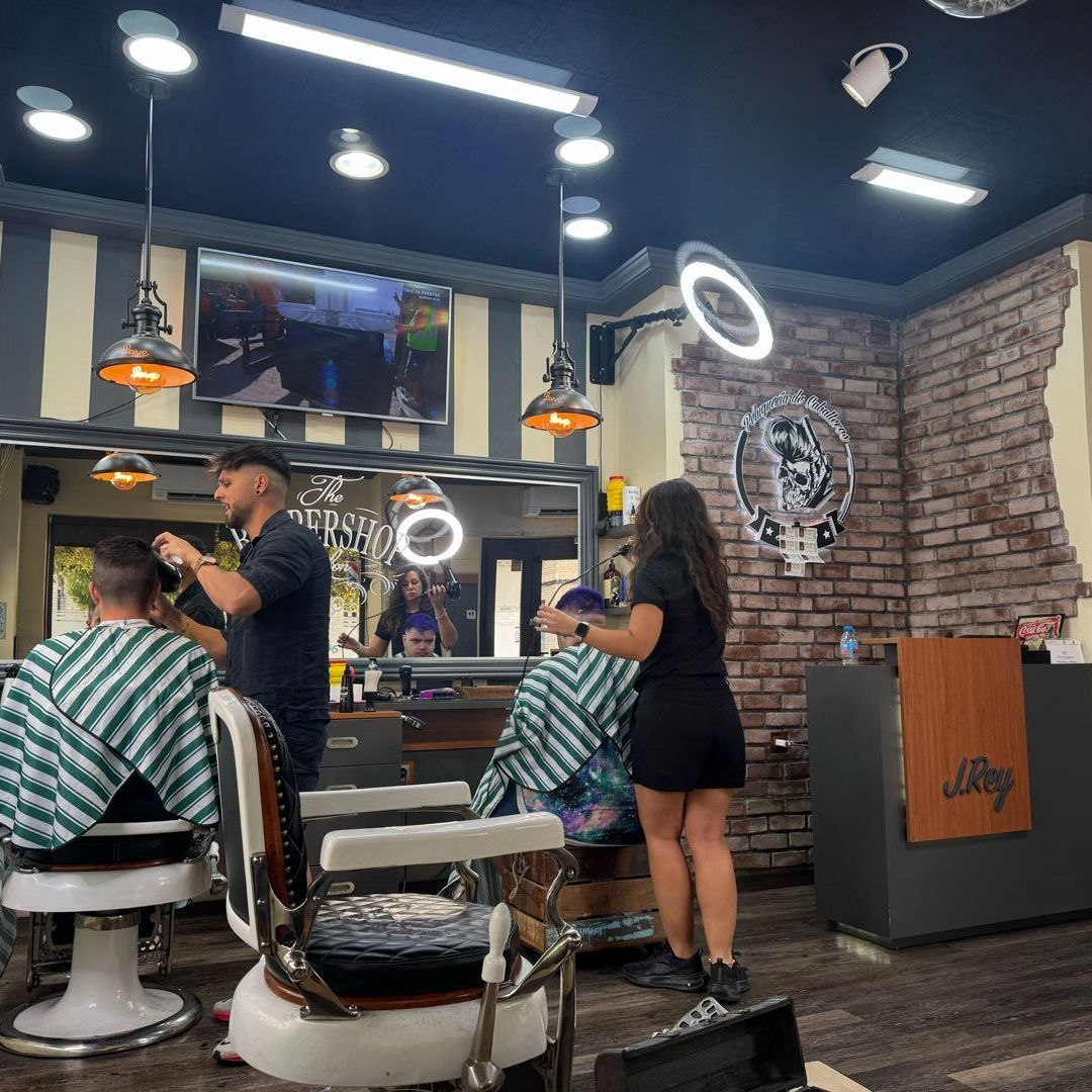 Equipo de J.Rey Barbería